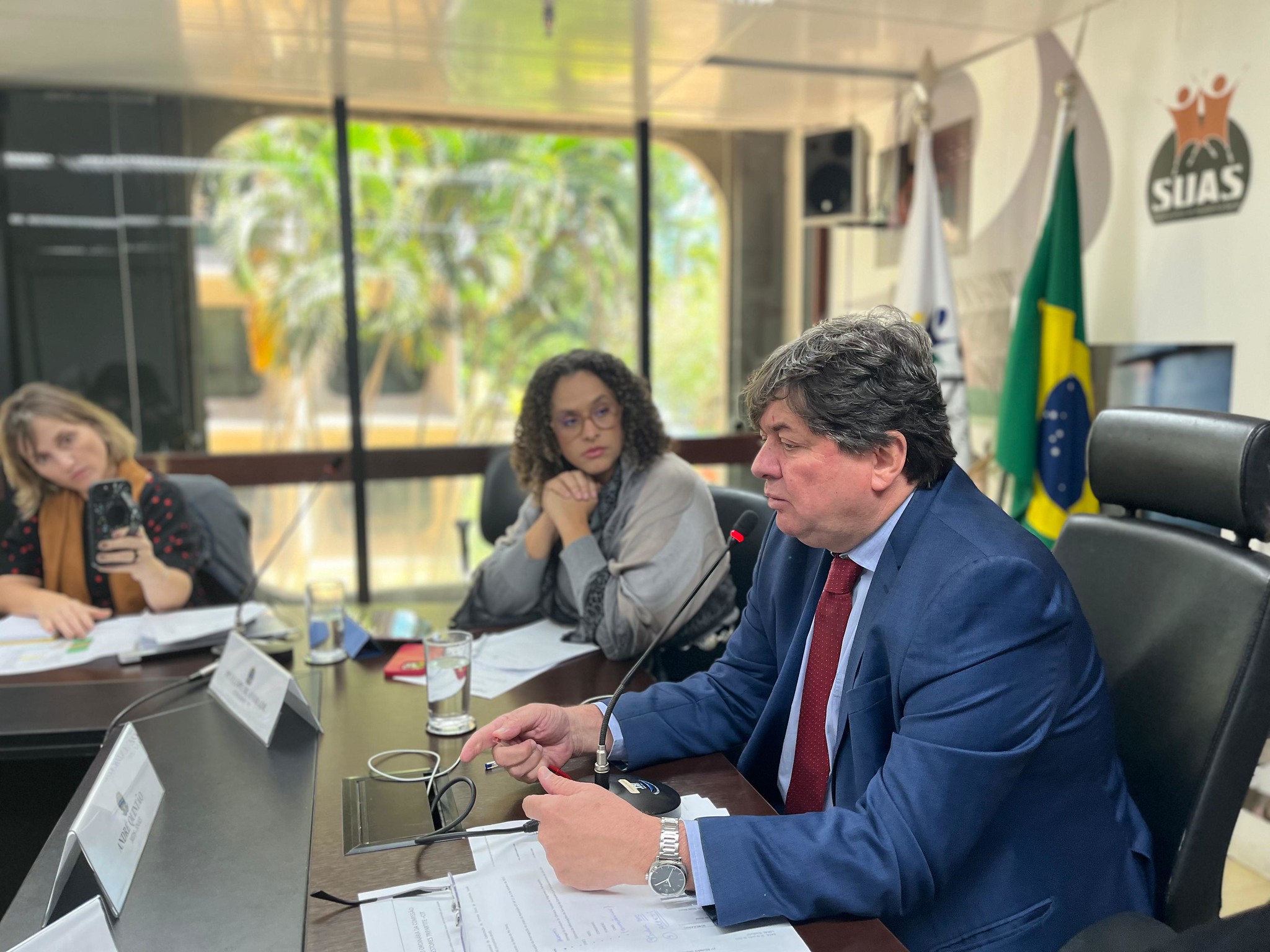 Reconstrução da assistência social no Brasil